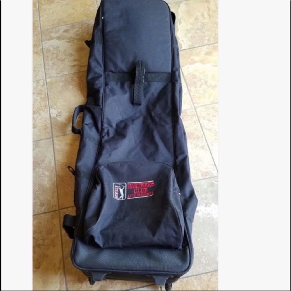 PGA tour partners club members travel golf bag